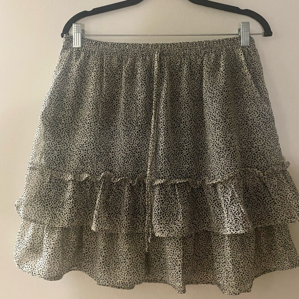 Sienna Sky leopard print pocketed mini skirt (L)